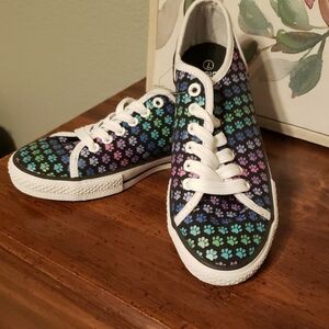 Paw Print Pattern Sneakers